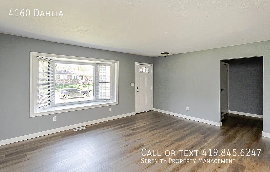 Fall in Love with Your New Home! Beautifully Remodeled 5-Bedroom Home — Photo 3