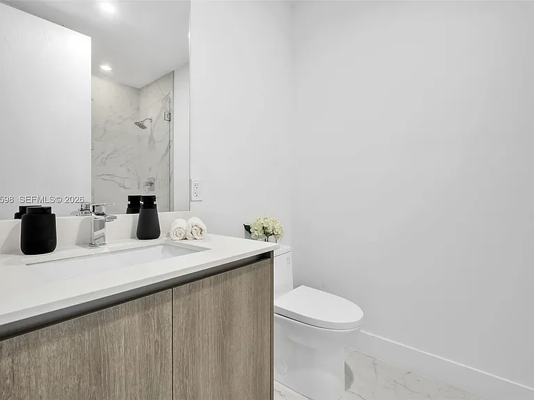 17550 Collins Ave #1003 — Photo 20