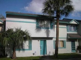 1465 Sussex Dr, Pompano Beach, FL 33068