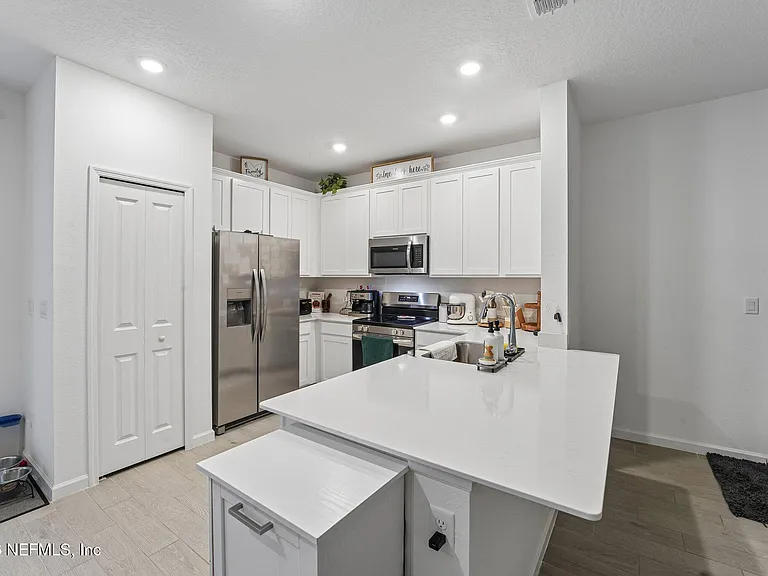 2160 Windward Cay Ln — Photo 12