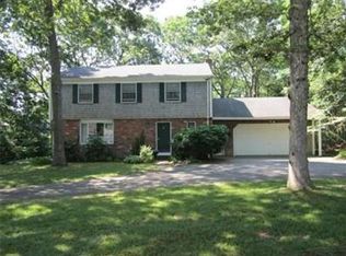 6 Surrey Ln, Sandwich, MA 02563