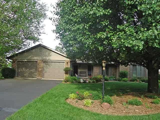 1st image of 16 Dallas Dr