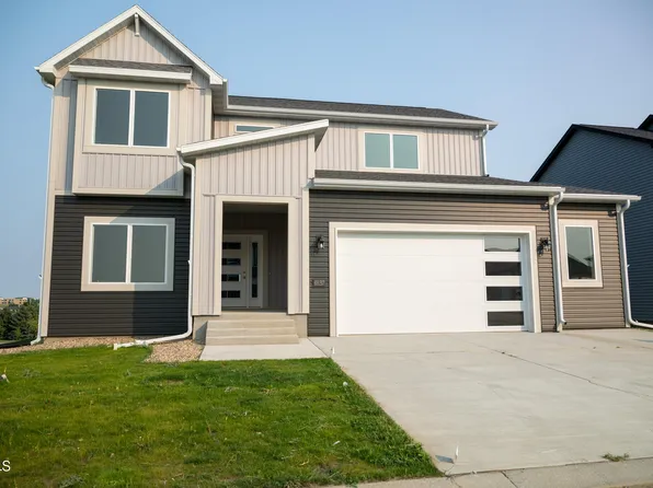 4837 Cornice Loop, Bismarck, ND 58503
