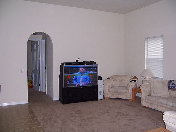 4th image of 2521 SW 31st Ter