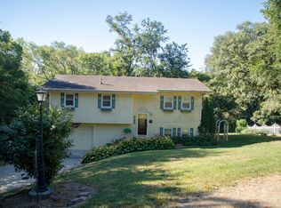 709 Beacon Dr, Plattsmouth, NE 68048