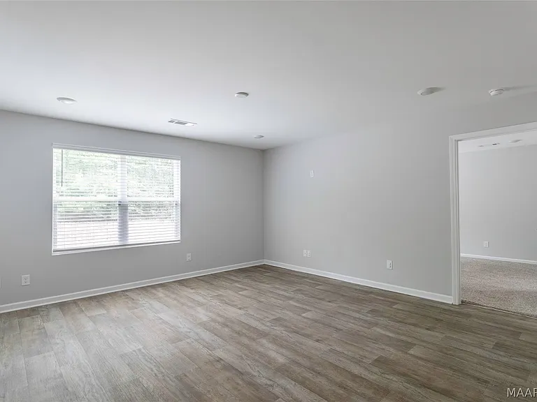 7621 Shaddix St — Photo 23