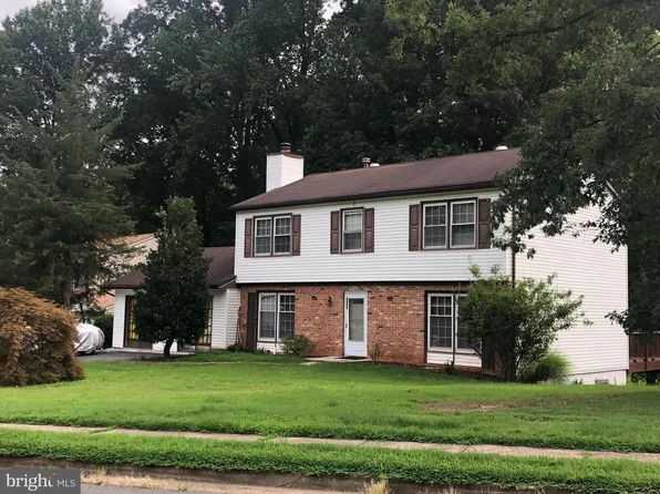 6221 Garretson St, Burke, VA 22015