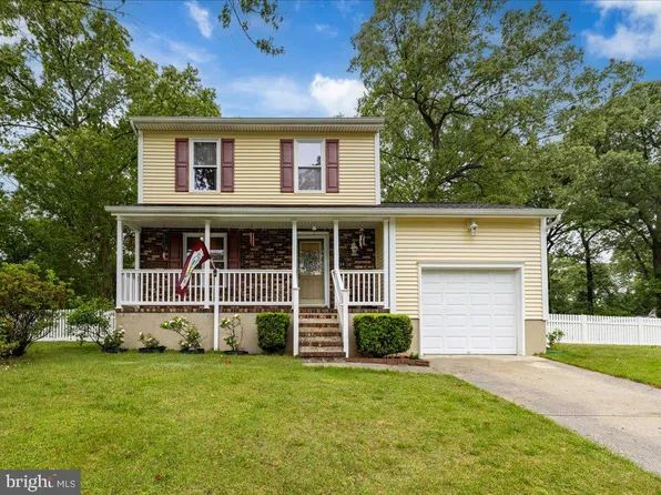 234 Armstrong Ln, Pasadena, MD 21122