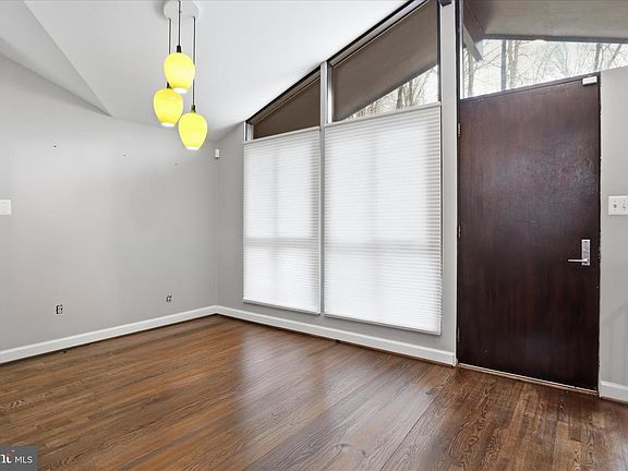 3rd image of 9508 Watts Rd