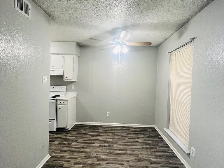 The Timbercreek Apartments — Photo 18