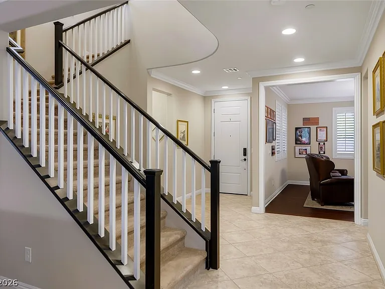 2534 Birch Hollow St — Photo 6