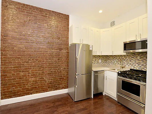 Rented by Cooper & Cooper Real Estate | media 14