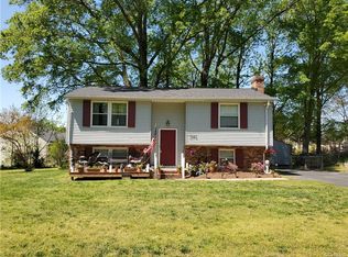 3942 Laurelwood Rd, North Chesterfield, VA 23234