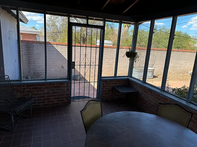Arizona room