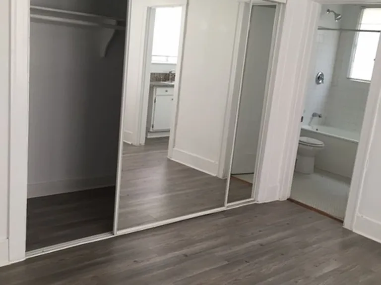 845 S Normandie Ave — Photo 15