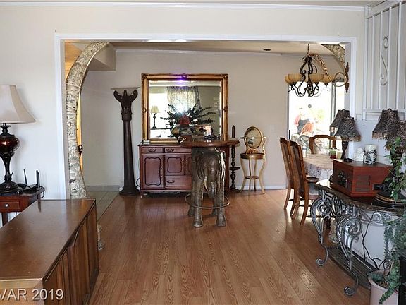 3rd image of 3705 Heritage Ave
