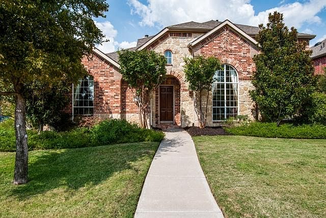1st image of 2422 Prairie Hill Dr