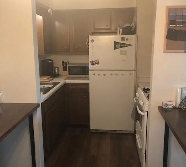 2533 N Oakland Ave — Photo 5