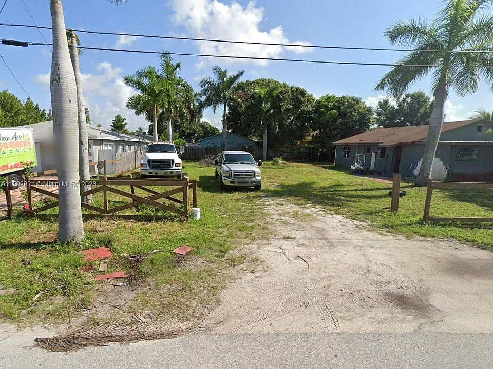 1st image of 2739 Florida St