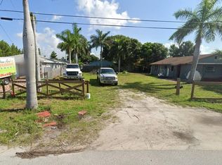 2739 Florida St, West Palm Beach, FL 33406