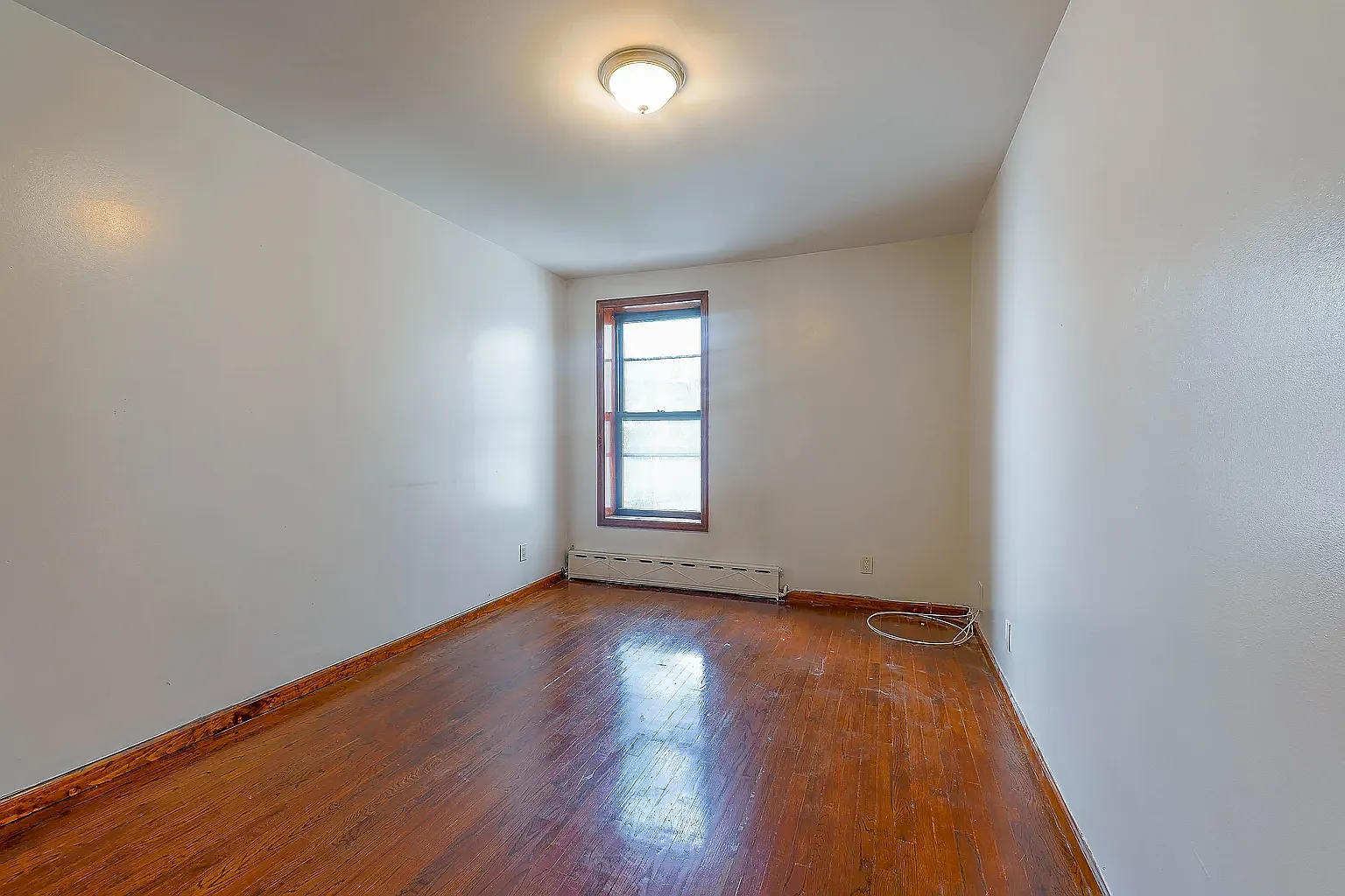 577 Warren Street — Photo 3
