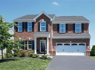 357 Ranchero Dr, Coraopolis, PA 15108