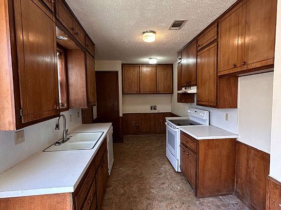 4th image of 804 N Elkhart Ave #A
