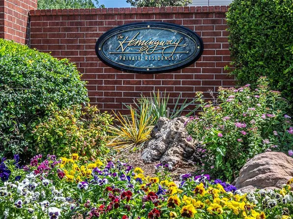 4400 Hemingway Dr APT 271, Oklahoma City, OK 73118