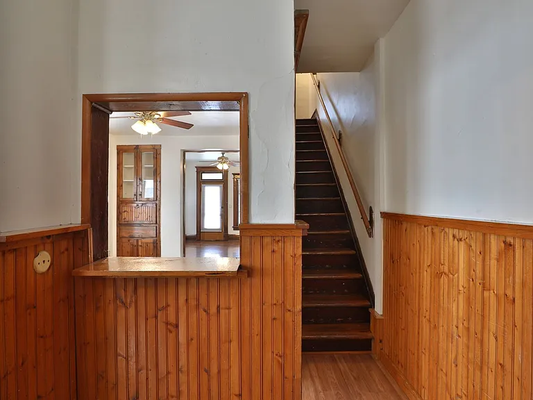 21 E Blake Ave — Photo 5