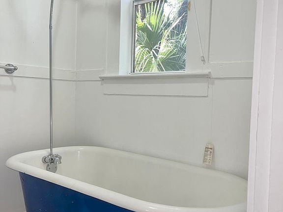 5th image of 304 N Westland Ave #12434993