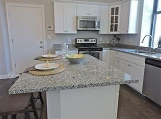 10 Merrymount Rd APT 203, Quincy, MA 02169