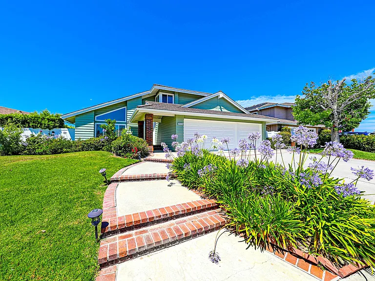 25721 Weston Dr — Photo 30