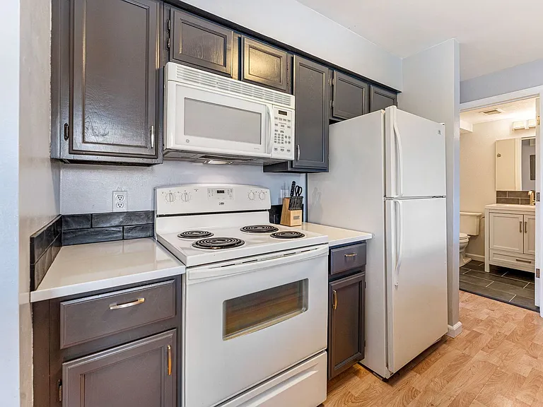 4705 Spine Rd #E — Photo 11