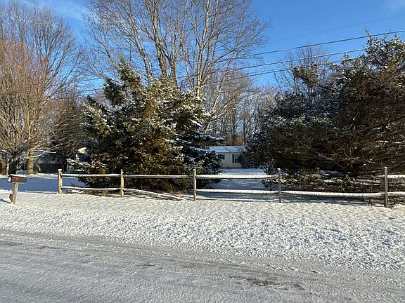 2nd image of 11710 Middle Rd