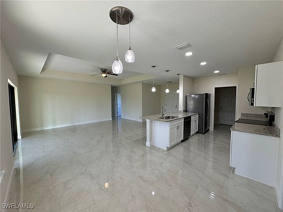 5th image of 301 Petite Cir