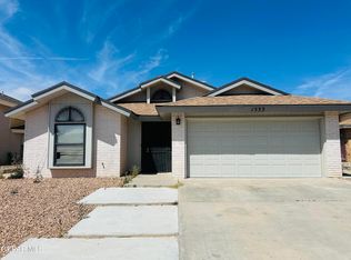 1533 Peter Hurd Dr, El Paso, TX 79936
