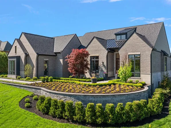 4848 Pinnacle Blvd, Rochester, MI 48306