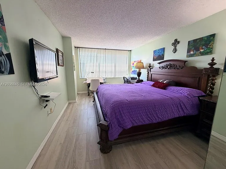 1400 Saint Charles Pl #701 — Photo 7