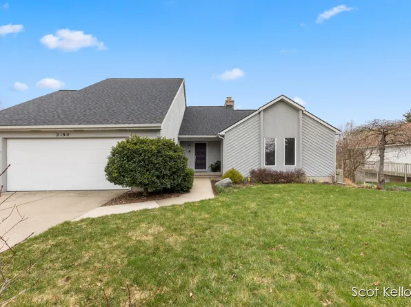 2190 Wolfboro Dr SE, Kentwood, MI 49508
