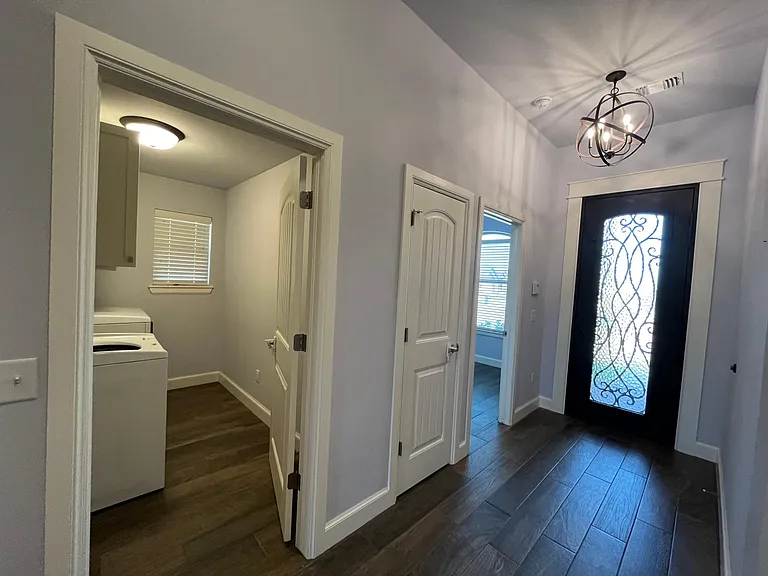 3104 Pebble Pond Dr — Photo 5
