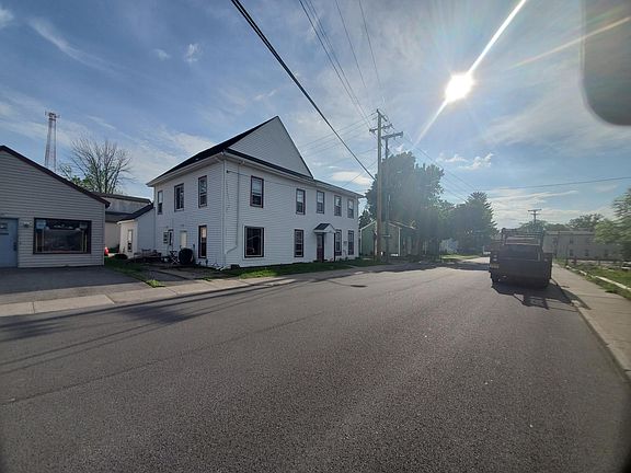 2nd image of 23 Clinton St APT 3