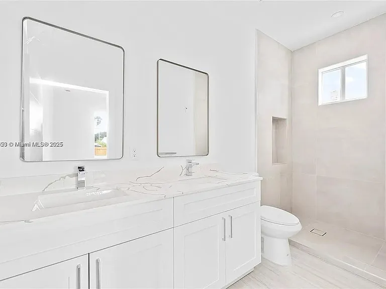 10745 SW 217th St — Photo 6