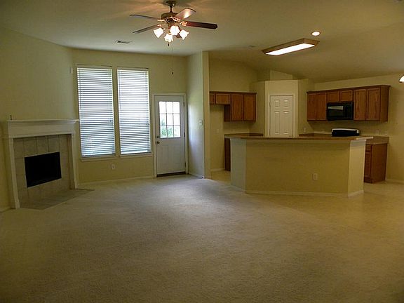 3rd image of 3243 Meadow Bay Ln