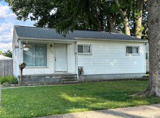 5959 Wilkie St, Taylor, MI 48180