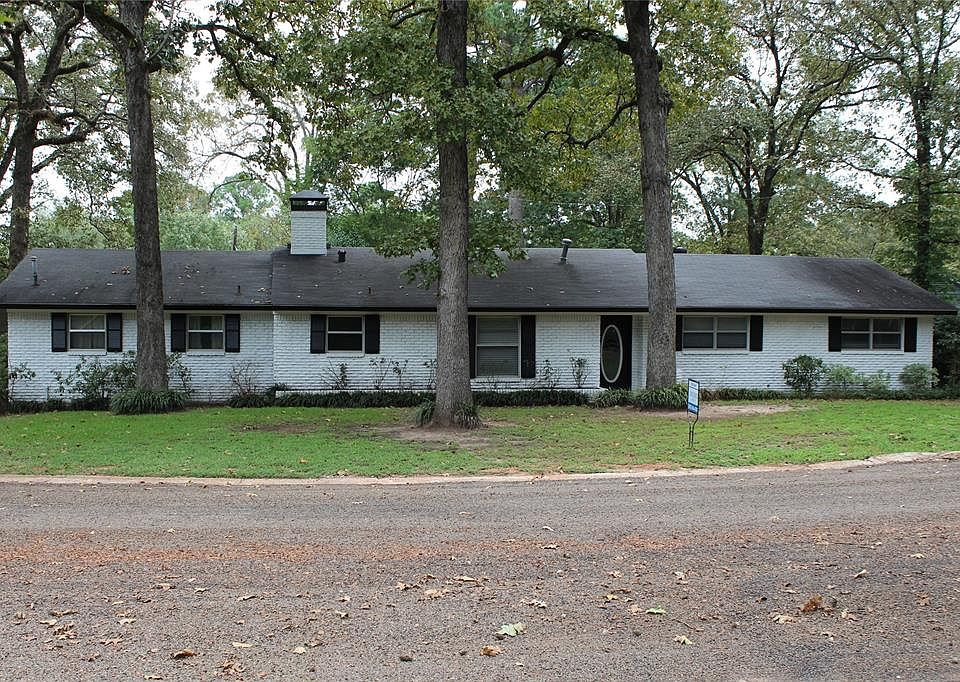 1st image of 209 Robinhood Cir