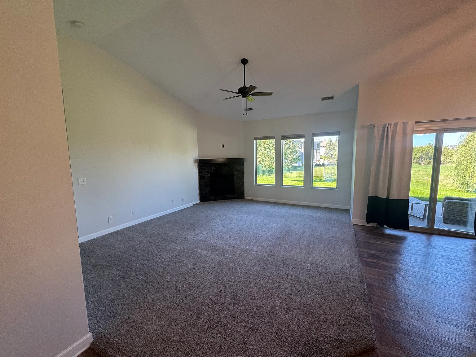 3 bed, 1619 sqft, $2,300 — Photo 4