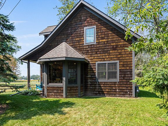 2nd image of N1414 Cottage Dr