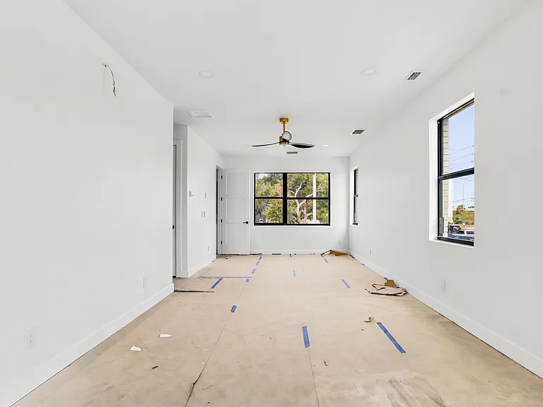 375 13th St N #1 — Photo 26