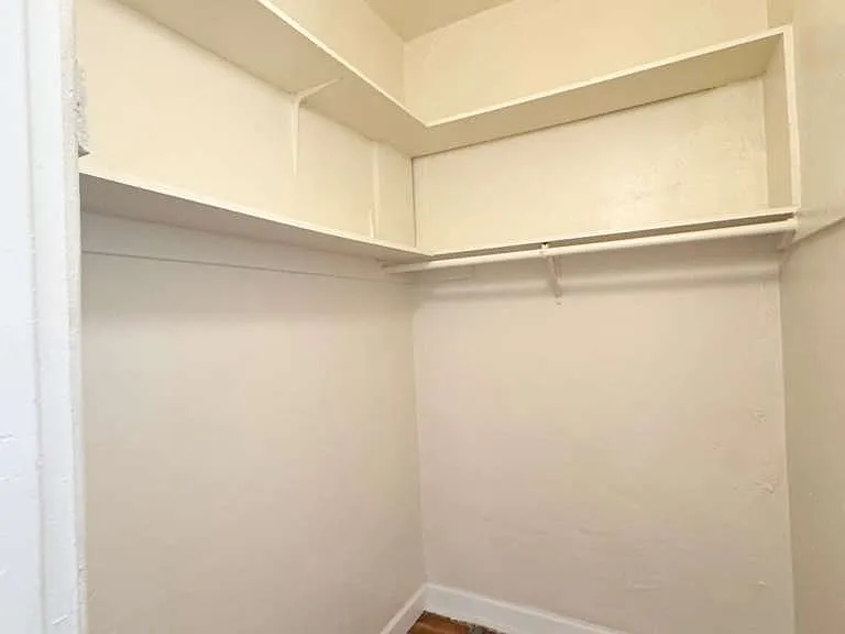 900 S Kingsley Dr #407 — Photo 6