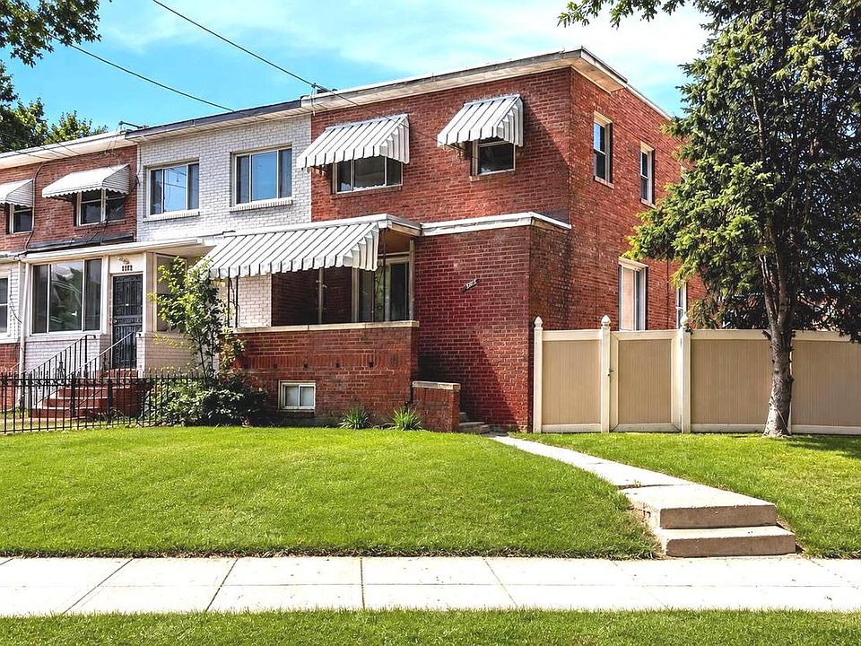 1st image of 4802 S Dakota Ave NE